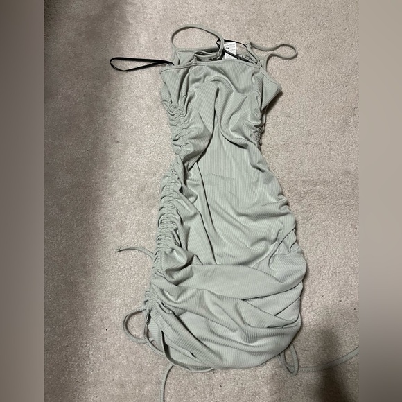 Forever 21 ruched teal summer dress - Picture 4 of 6